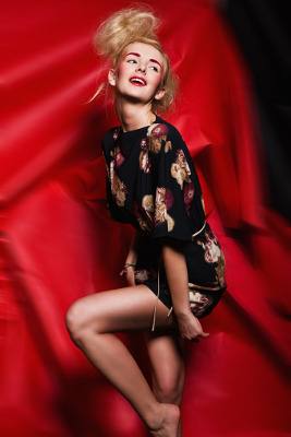 Kasia Miciak: kolekcja wiosna-lato 2012