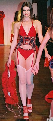 Gala Dyplomowa - pokaz mody